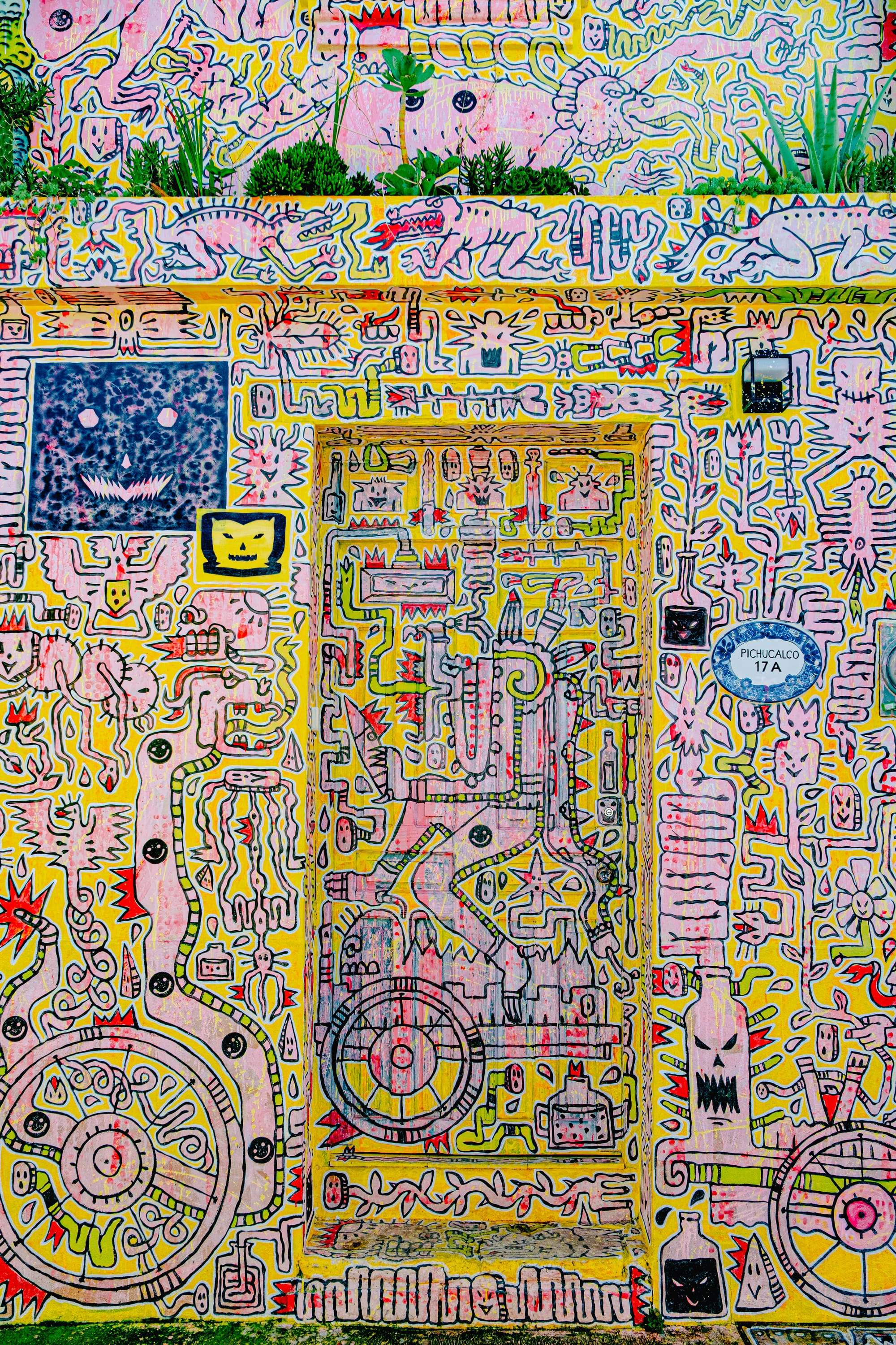 The street art of El Cerillo: murals of resistance and community