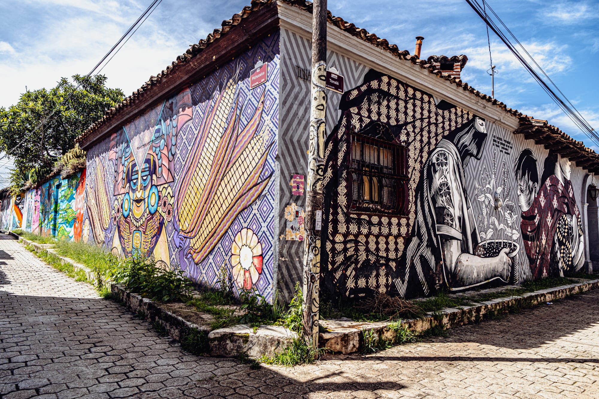 The street art of El Cerillo: murals of resistance and community
