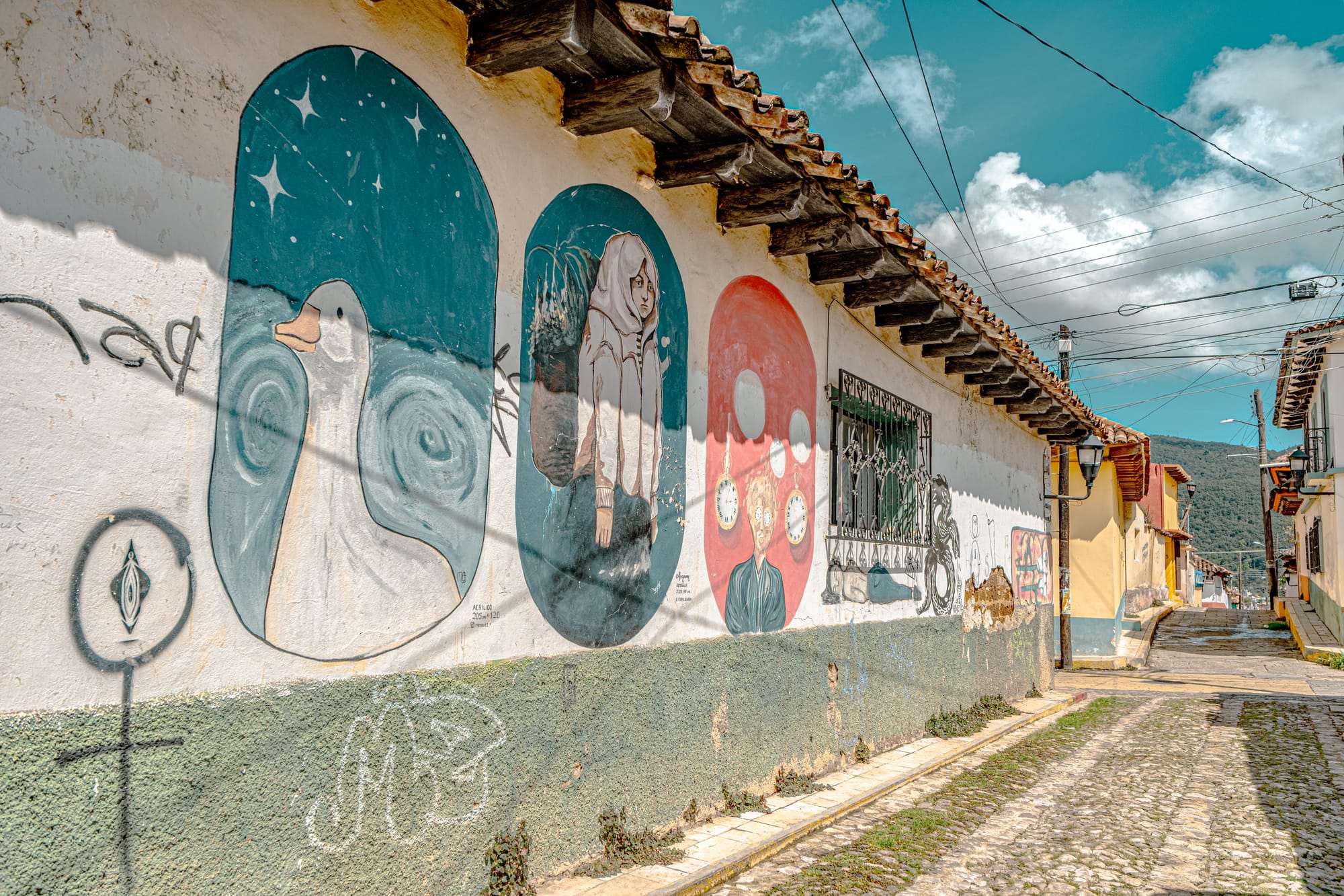 The street art of El Cerillo: murals of resistance and community