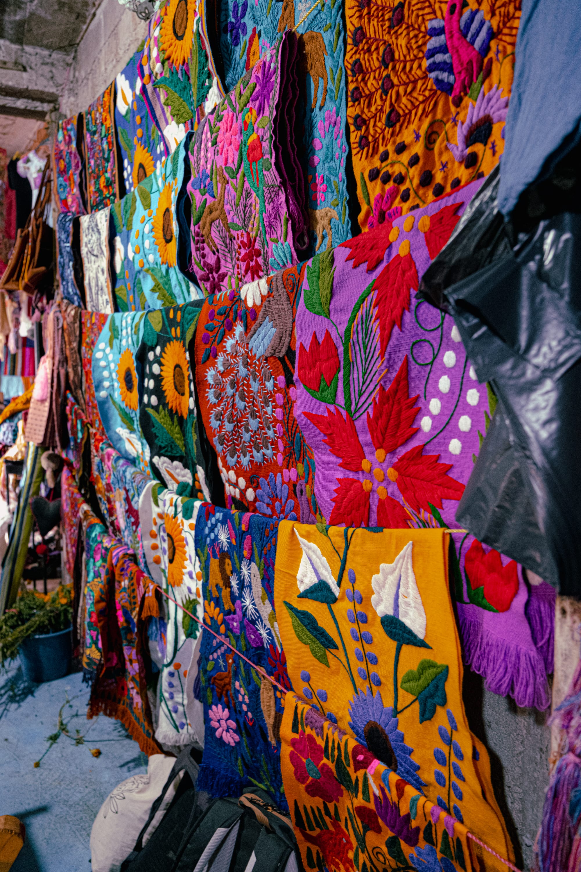 Chamula and Zinacantán: sacred traditions in the highlands of Chiapas