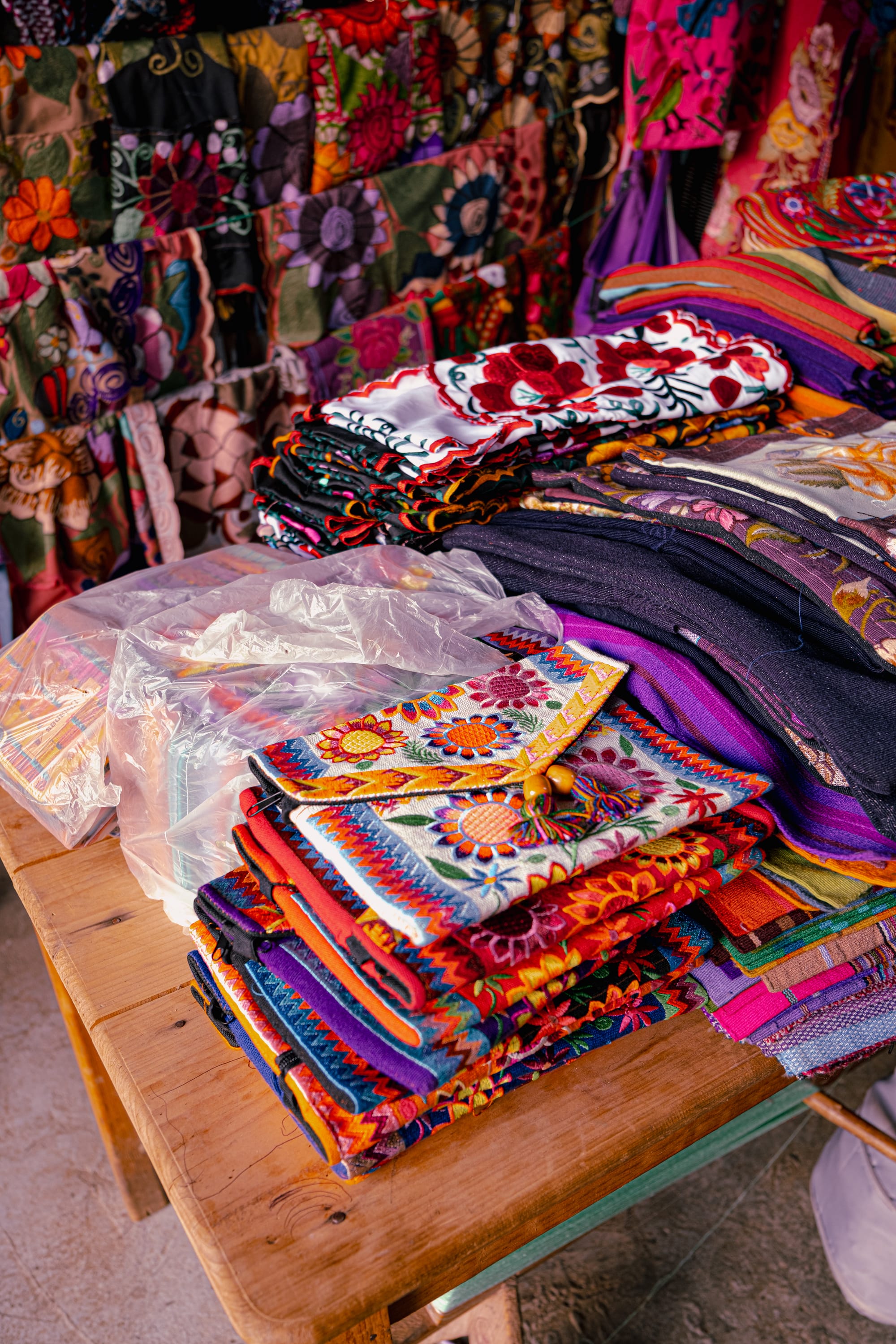 Chamula and Zinacantán: sacred traditions in the highlands of Chiapas